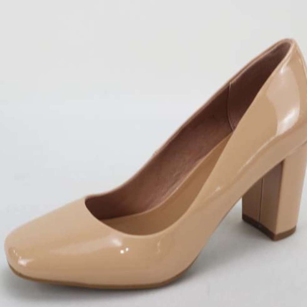 Pumps- Nude